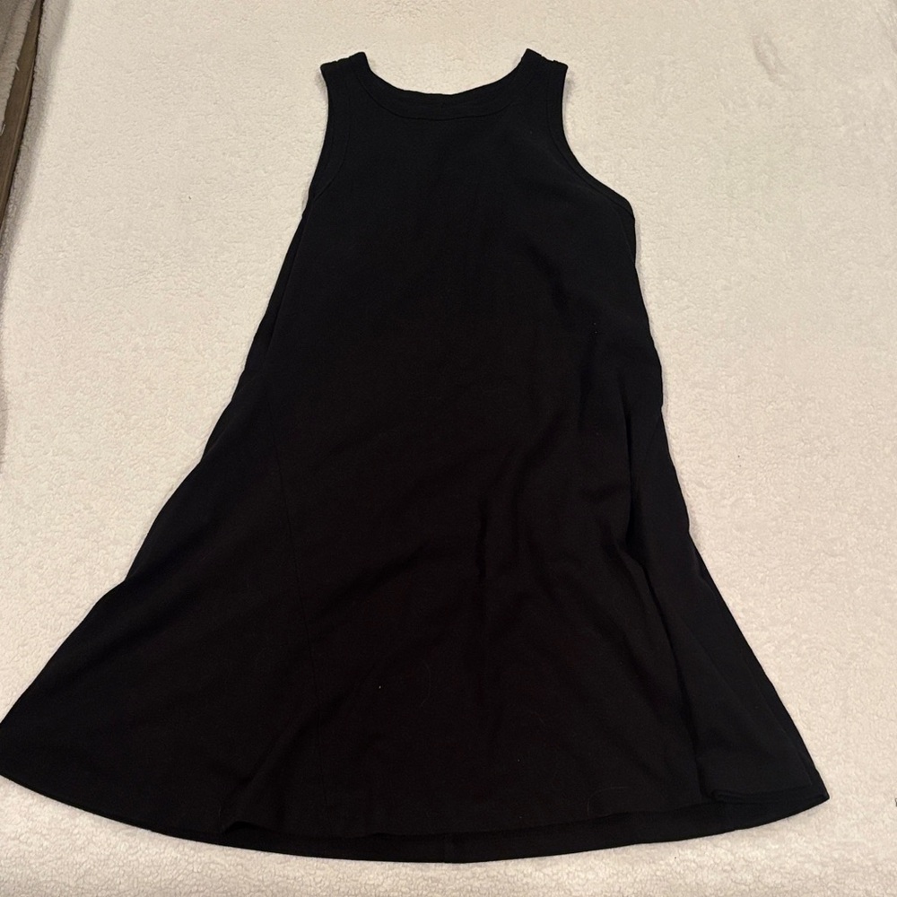 Black Sleeveless Dress